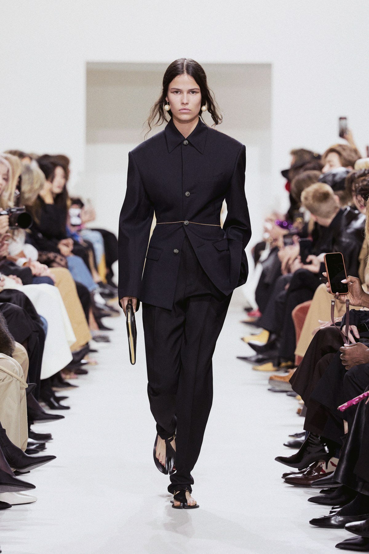 CELINE Été 2027: a structured black jacket and trousers